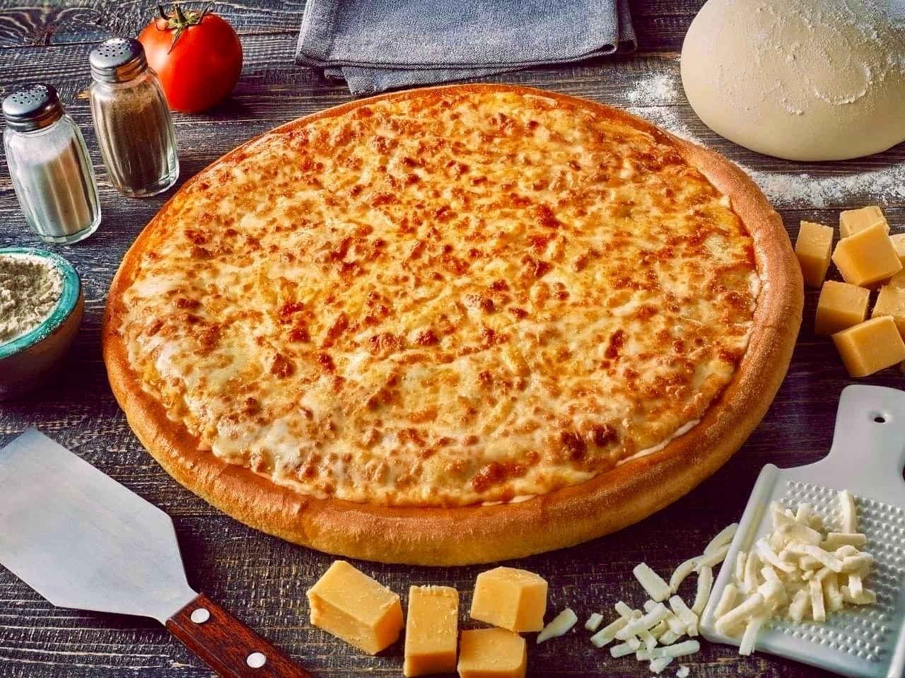 Original Cheese & Tomato 10” ��