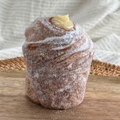 Lemon Custard Cruffin