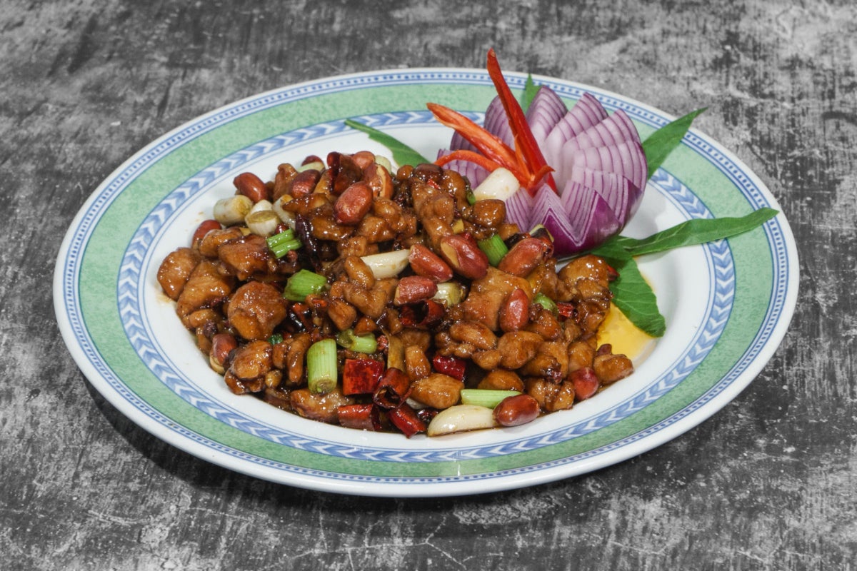 Sichuan Style Kung Pao Chicken川派宮保  雞丁