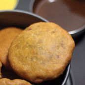 Ajmeri Kachori with Kadi