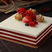 Red Velvet Cake 5 To 7 Persons