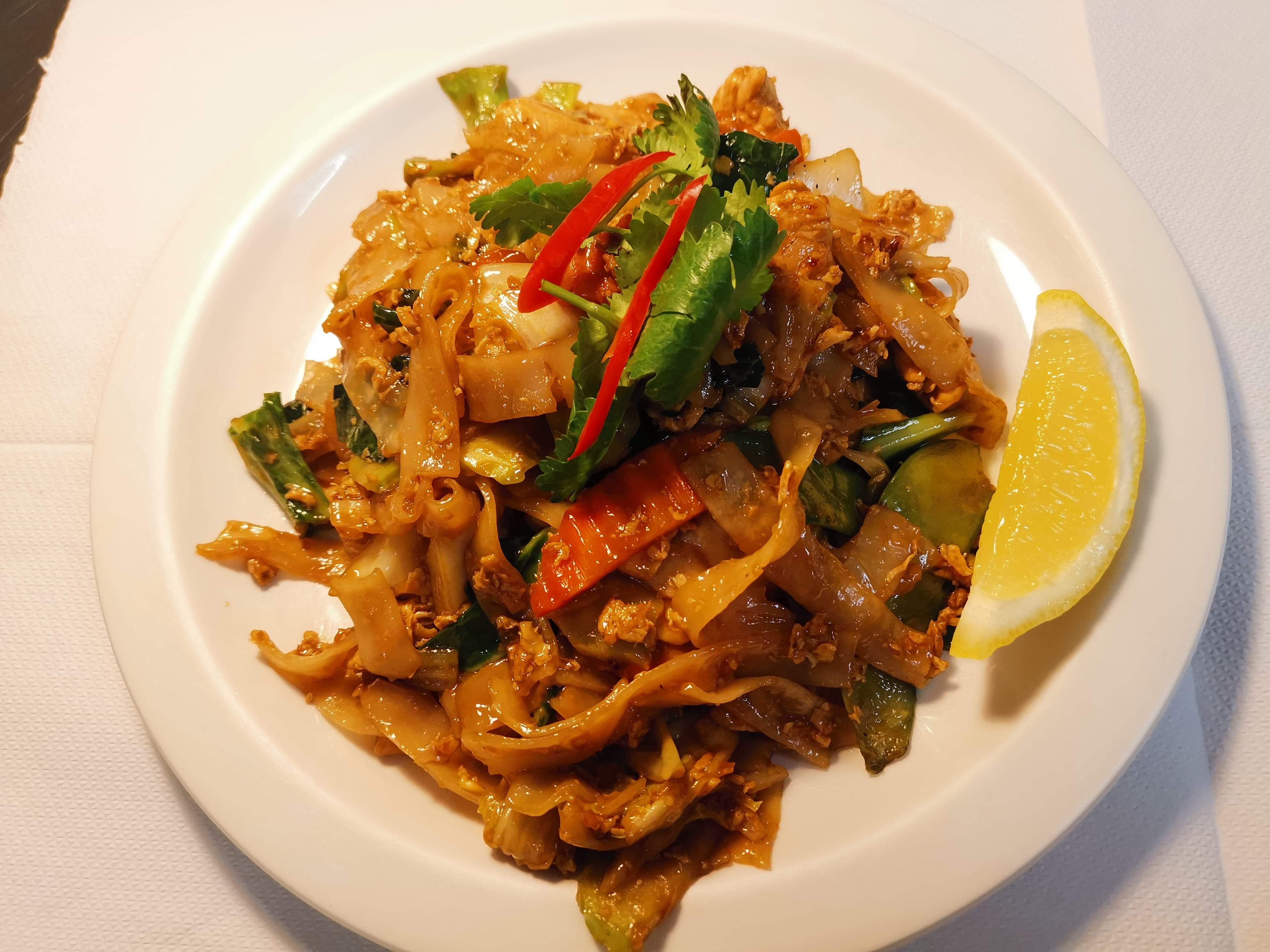 Phad Si Ew