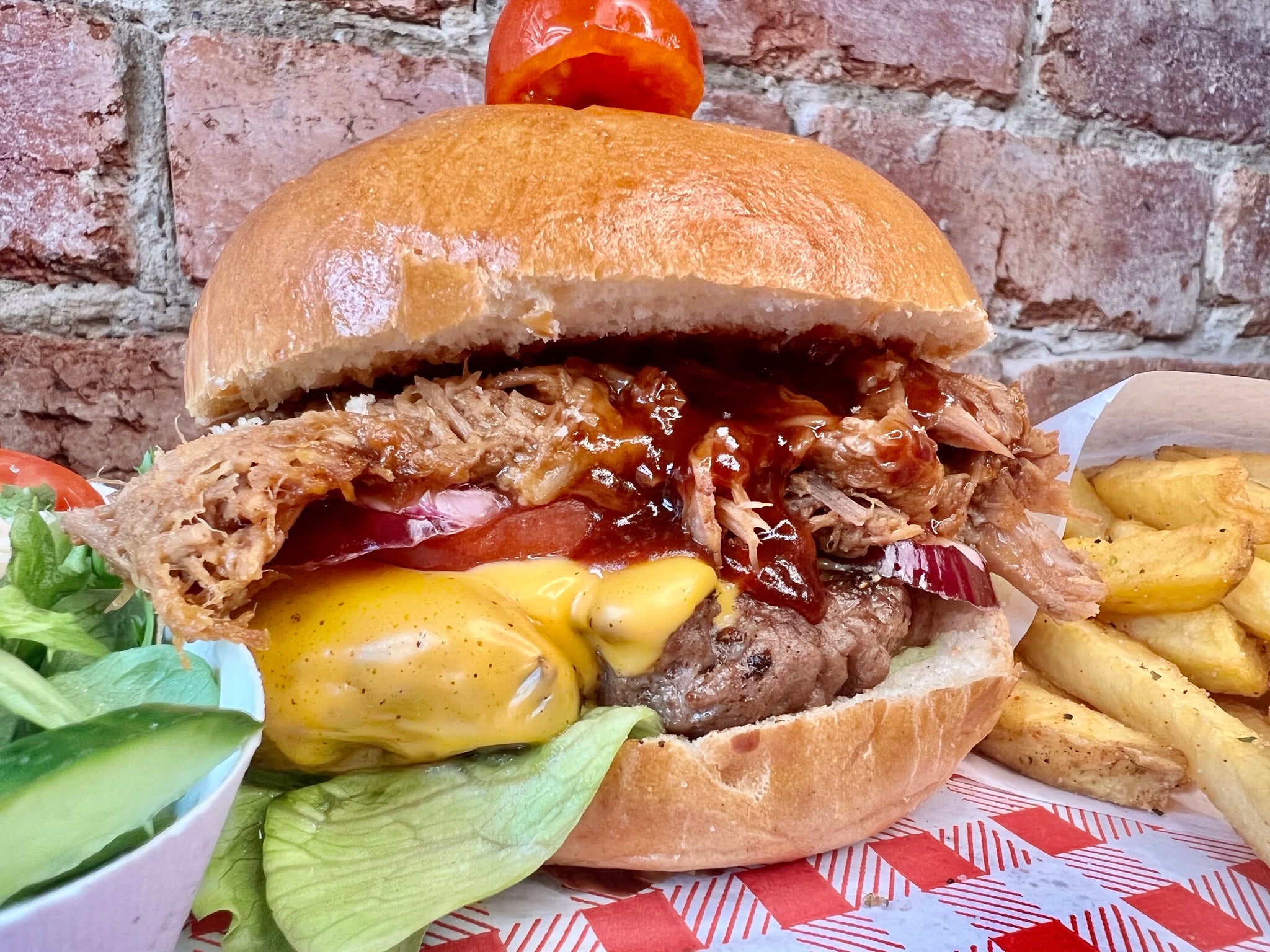 Pulled Pork BBQ Burger