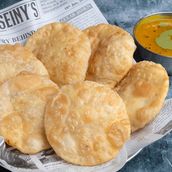 Kachori Tarkari