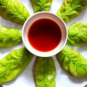 Spinach Beef Momos 