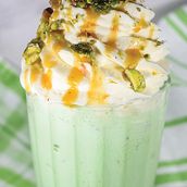 Pistachio milk-shake 