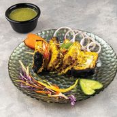Amritsari Stuffed Kulcha Paneer