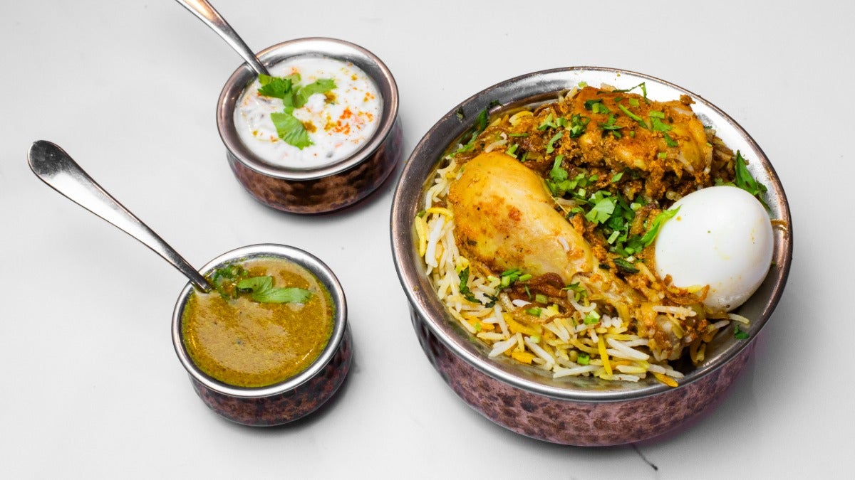 Chicken Dum Biryani (Hyderabadi Style)