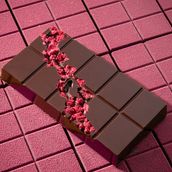 Berry Fluffy Chocolate Bar