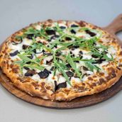 Truffle mushroom pizza