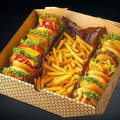 Faimly Burger Box
