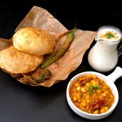 Chole Bhature with Punjabi Lassi