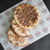 3 Fatayer Lahmeh Bajeen
