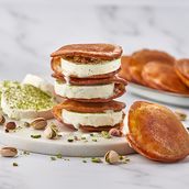 Qatayef With Arabian Ice Cream
