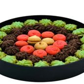 Special Petit Four Arrangement