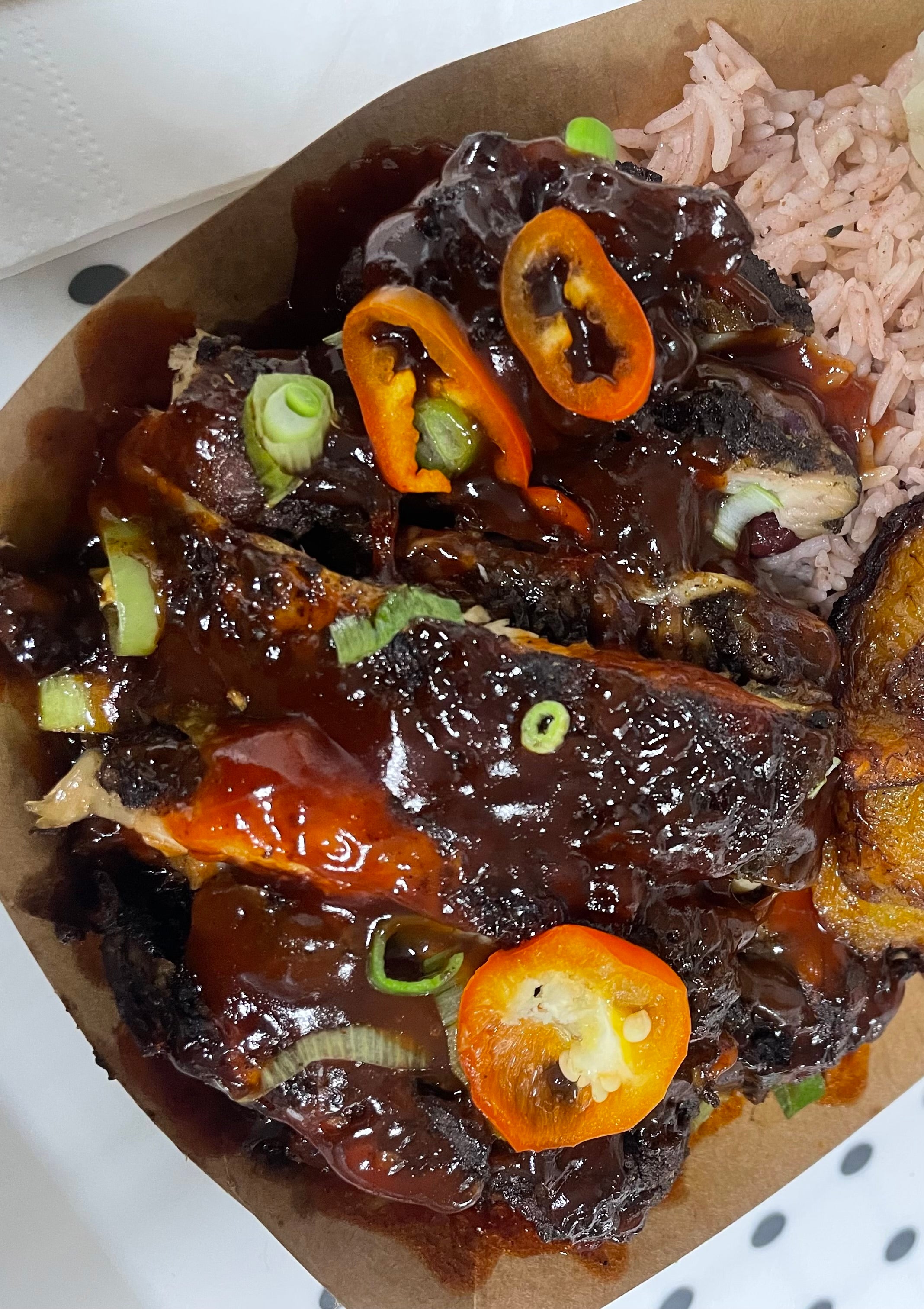 Jerk Chicken (Boneless) with Gravy