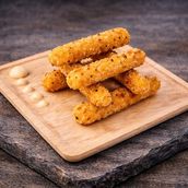 Crispy Mozzarella Sticks (06 PCs)