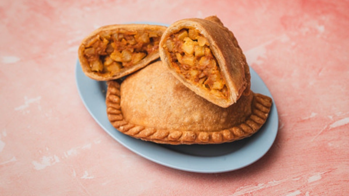 BOGOF: Vegetarian Curry Potato Puff