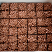 Brownie With Nutella Topping