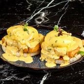 Halloumi Benedict