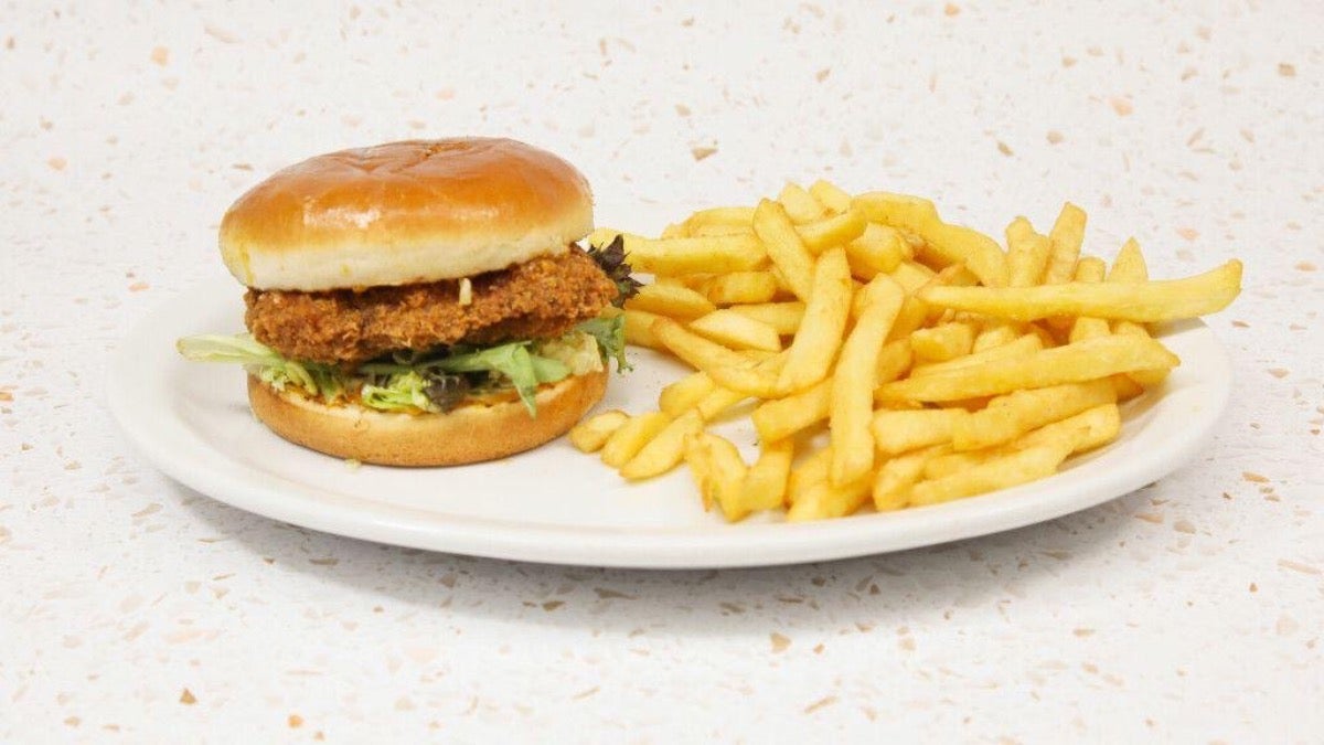 Breaded Chicken Fillet Burger