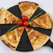 Arayes Cheese With Vegetables