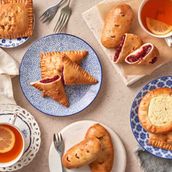 Sweet Pirozhki (Small Russian Pies)
