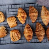 Assorted Mini Croissant + 2 Cookies