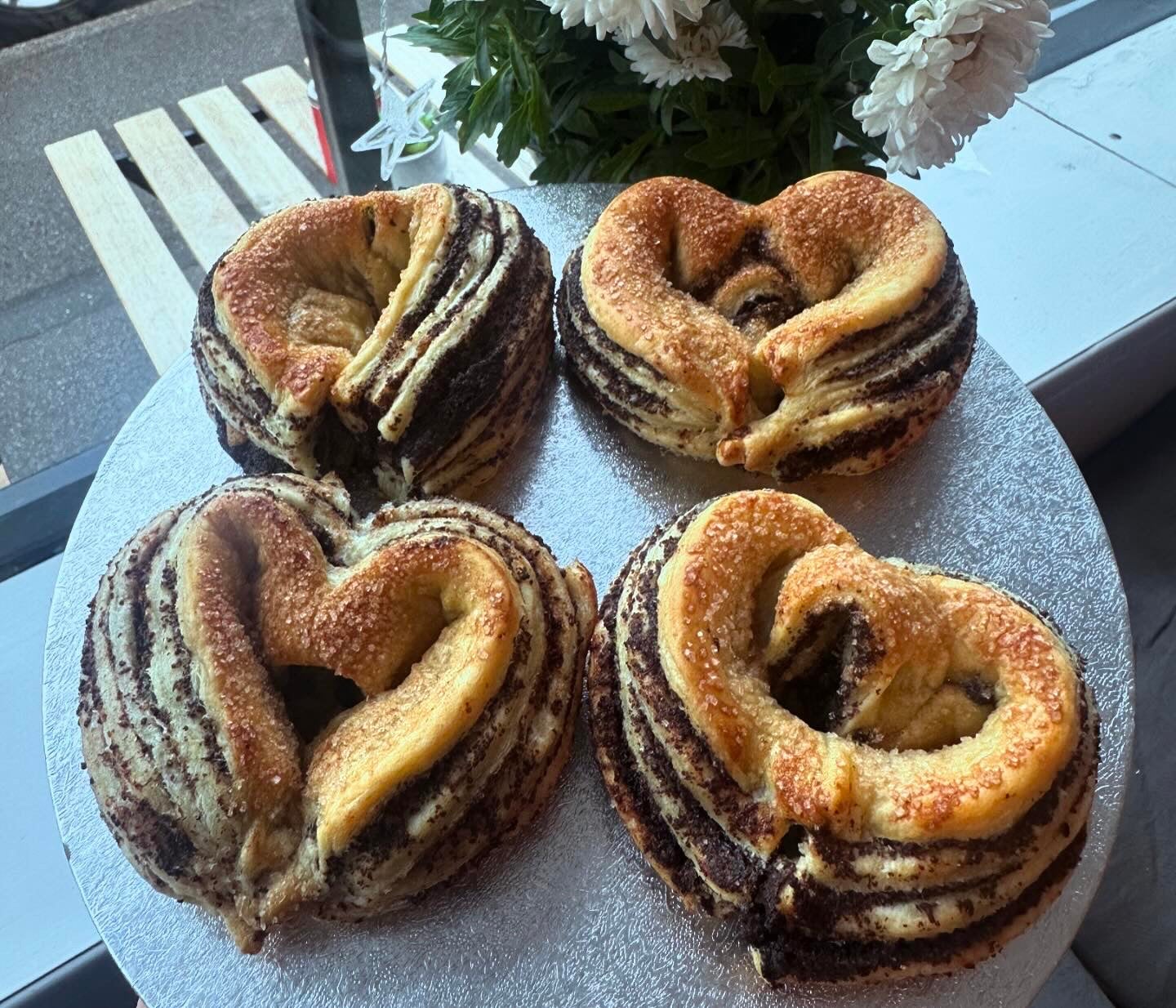 Poppy seeds Heart Buns