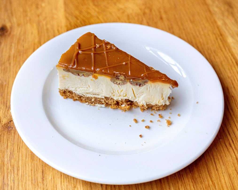 Pecan Caramel Cheesecake