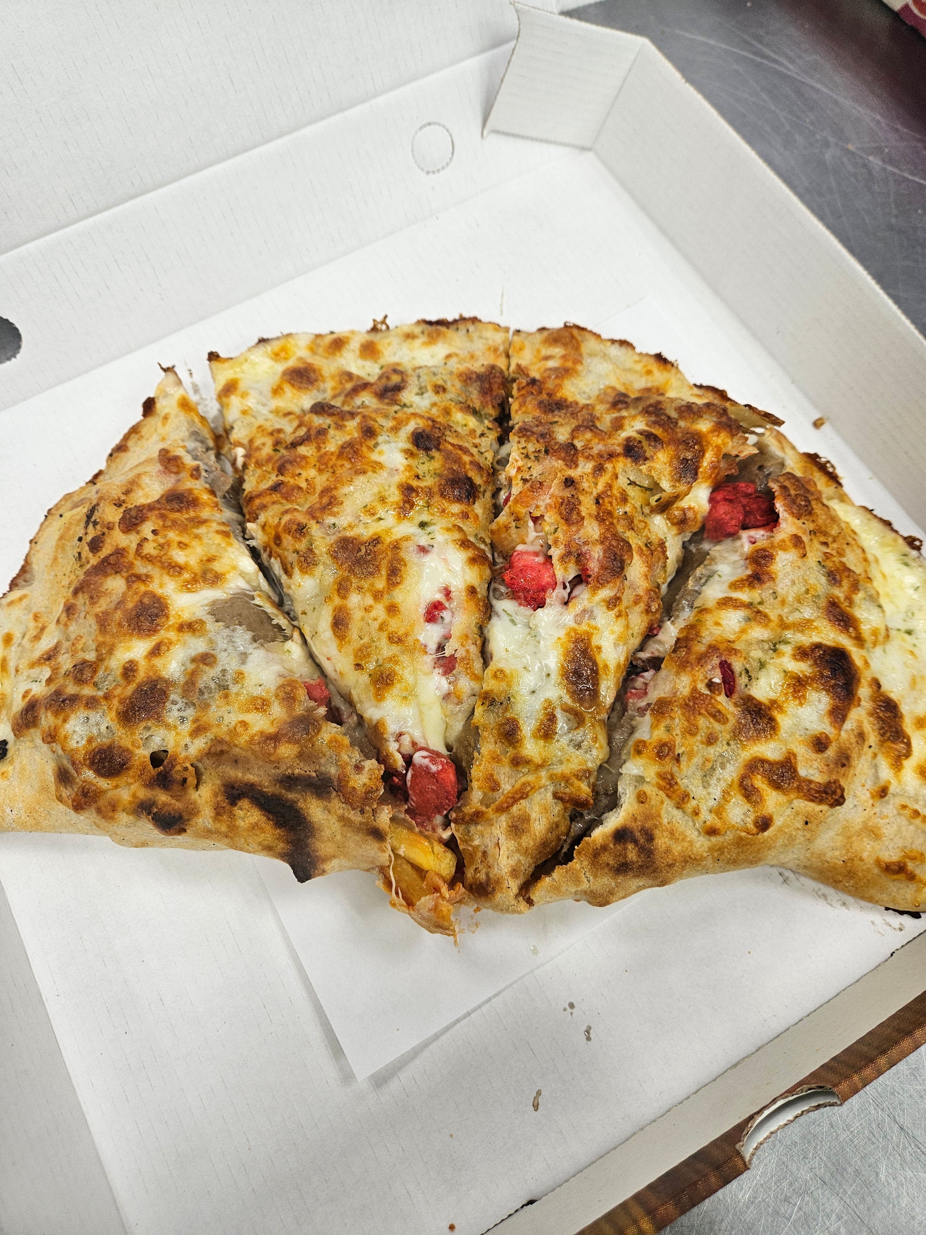 25 Donner Meat and Chicken Tikka Calzone