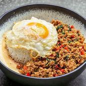 Pad Kapao/