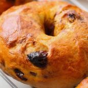Cinnamon-Raisin Bagel (110g)