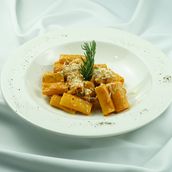 Pinky Penne Alfredo
