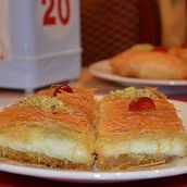 Kunafa Nabulsia Payn Narain With Cream