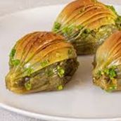 kg  Midye Baklava