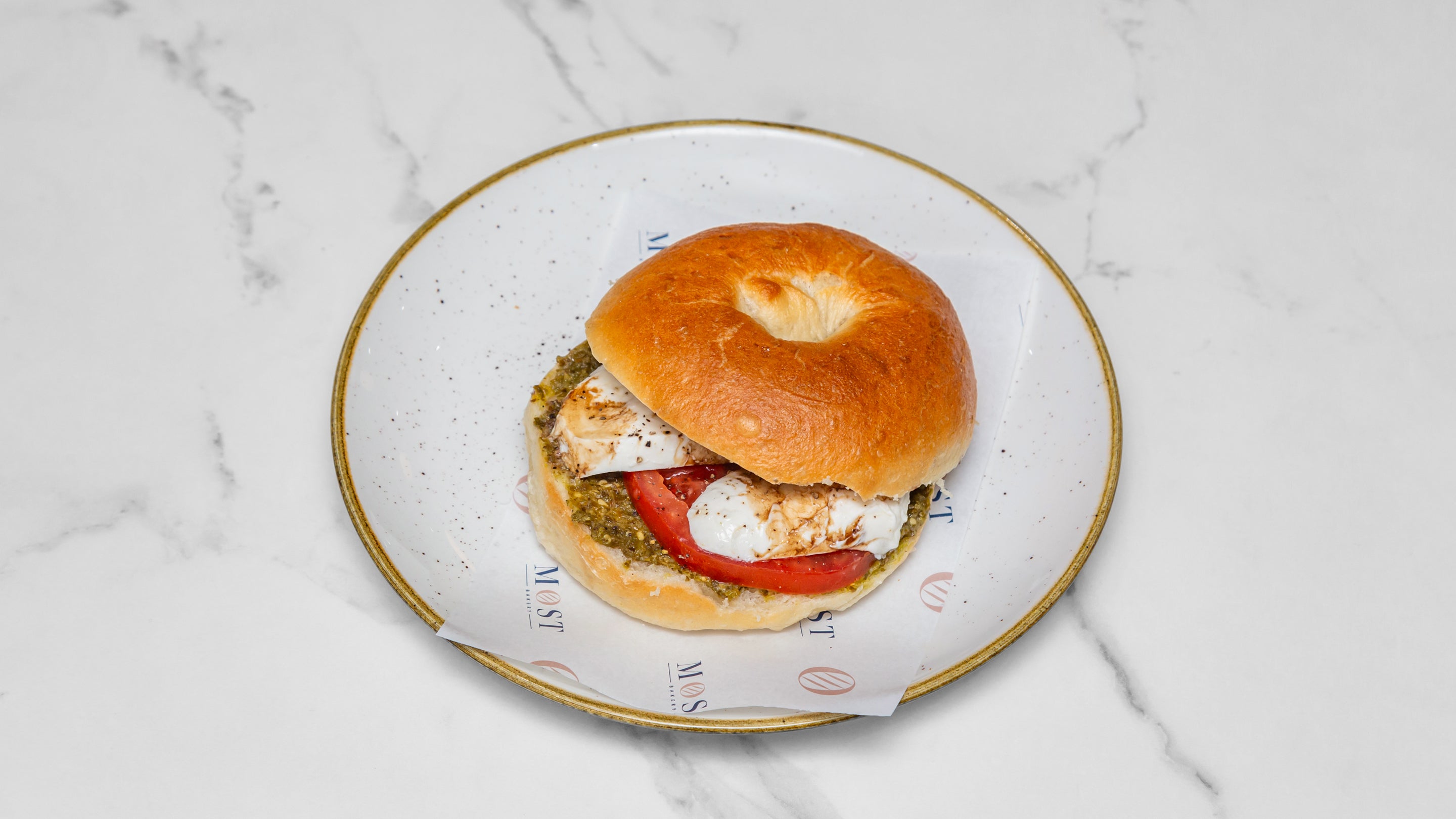 Caprese Bagel