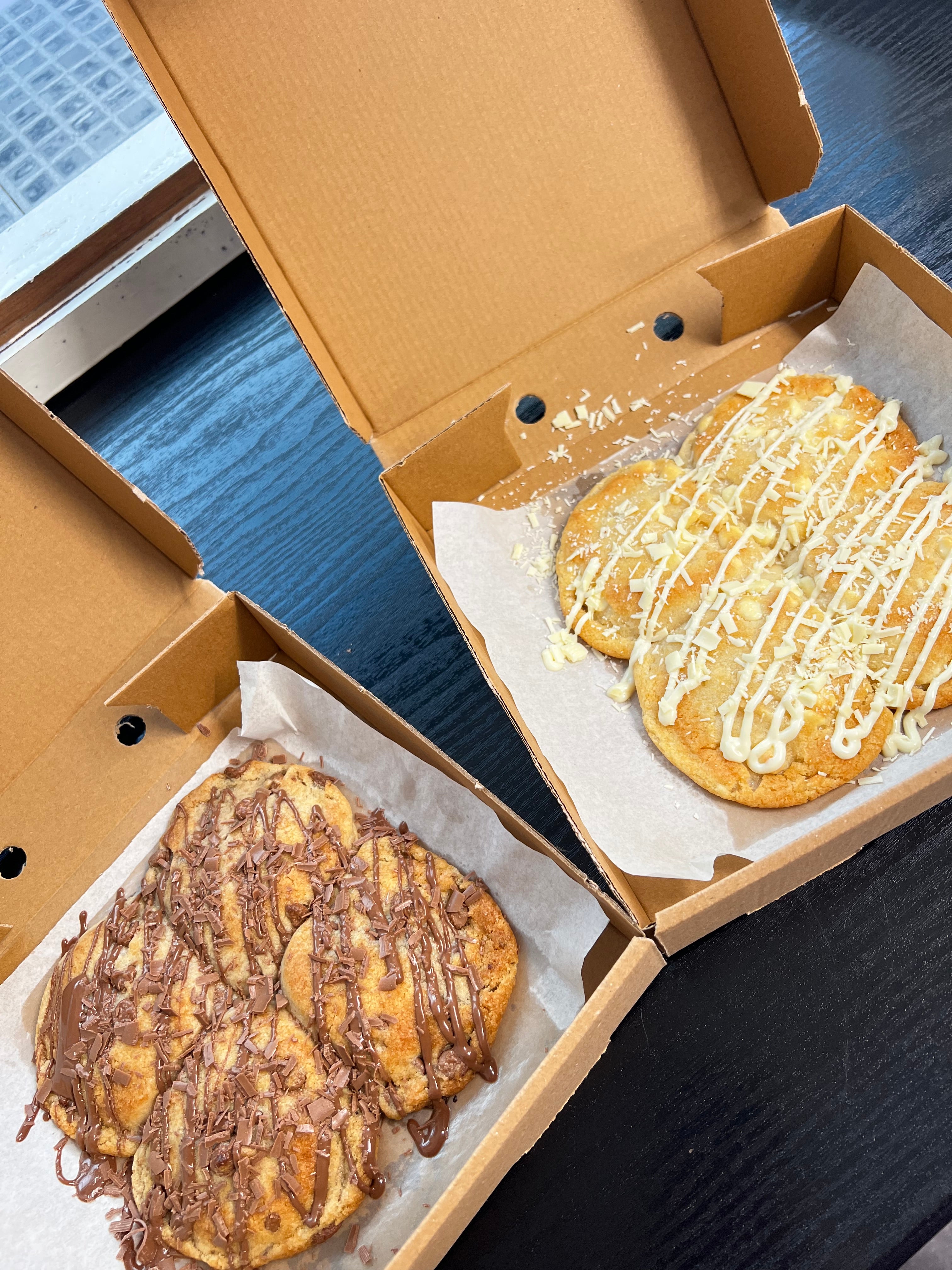 ��White chocolate cookie dough��