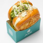 Chicken-Pesto B.F.Sandwich