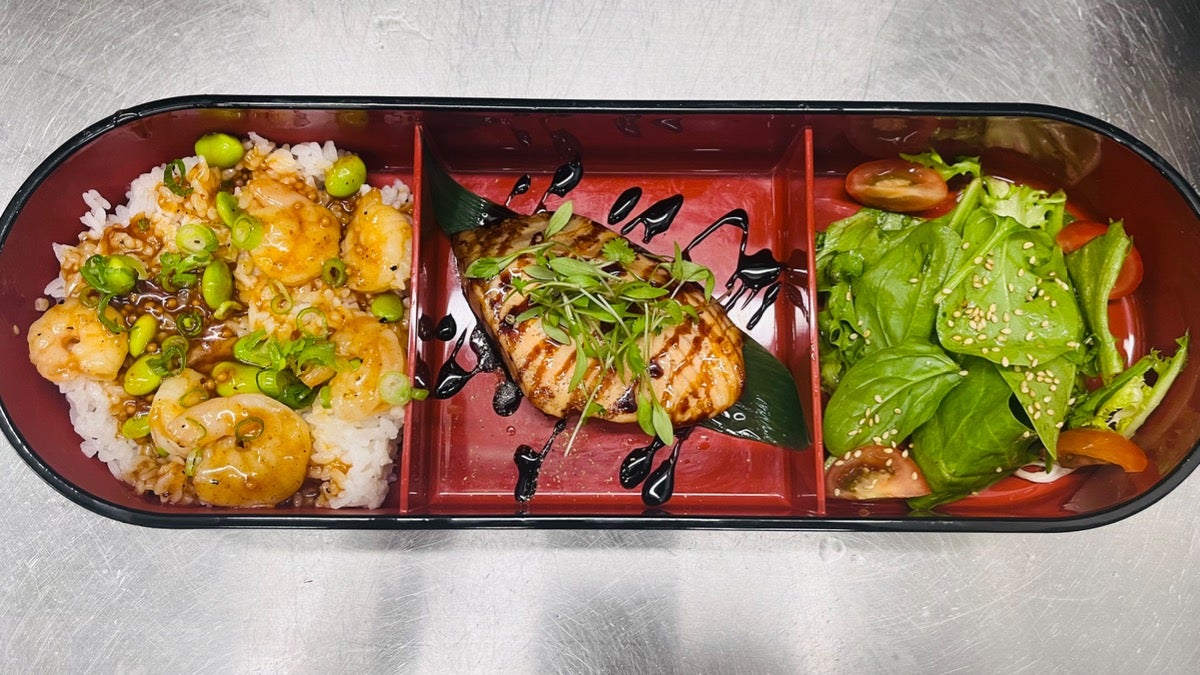 Salmon Misoyaki Bentoサーモン味噌焼き弁当
