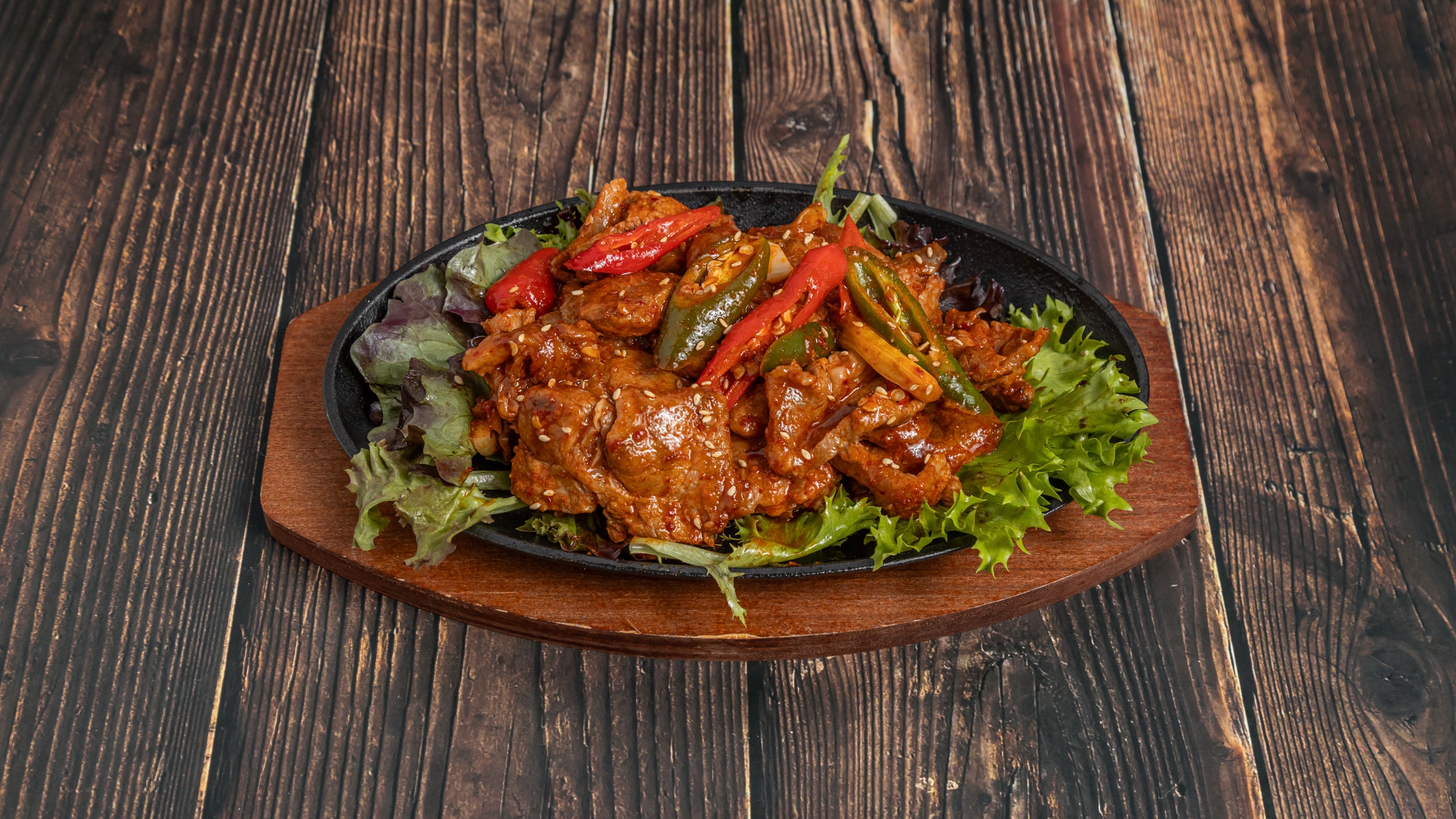 Jeyu Bokkeum - Spicy Stir-Fried Pork 韩式辣炒猪肉