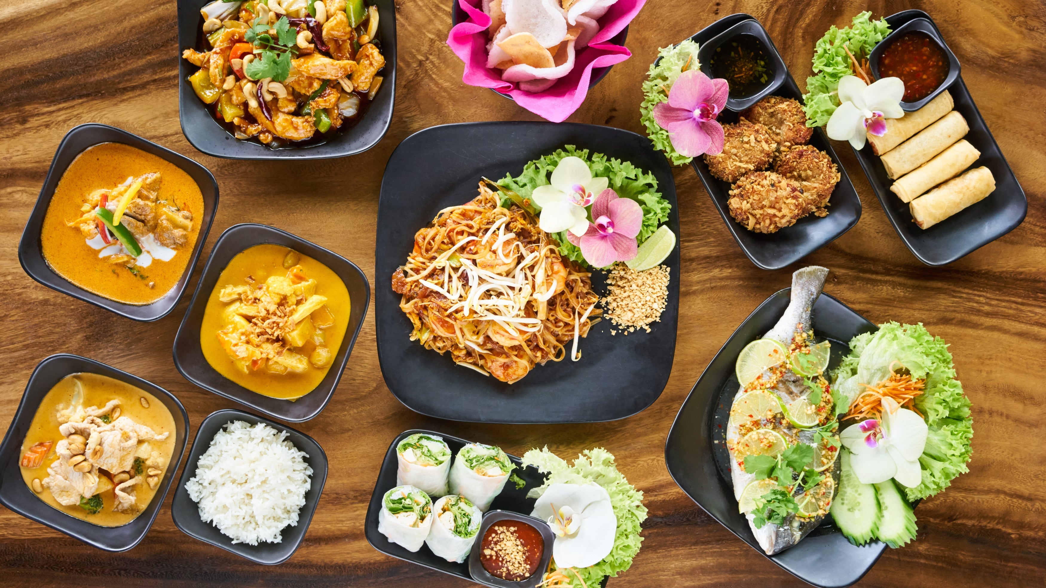 Thai Circle