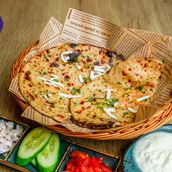 Masala Cheese Naan