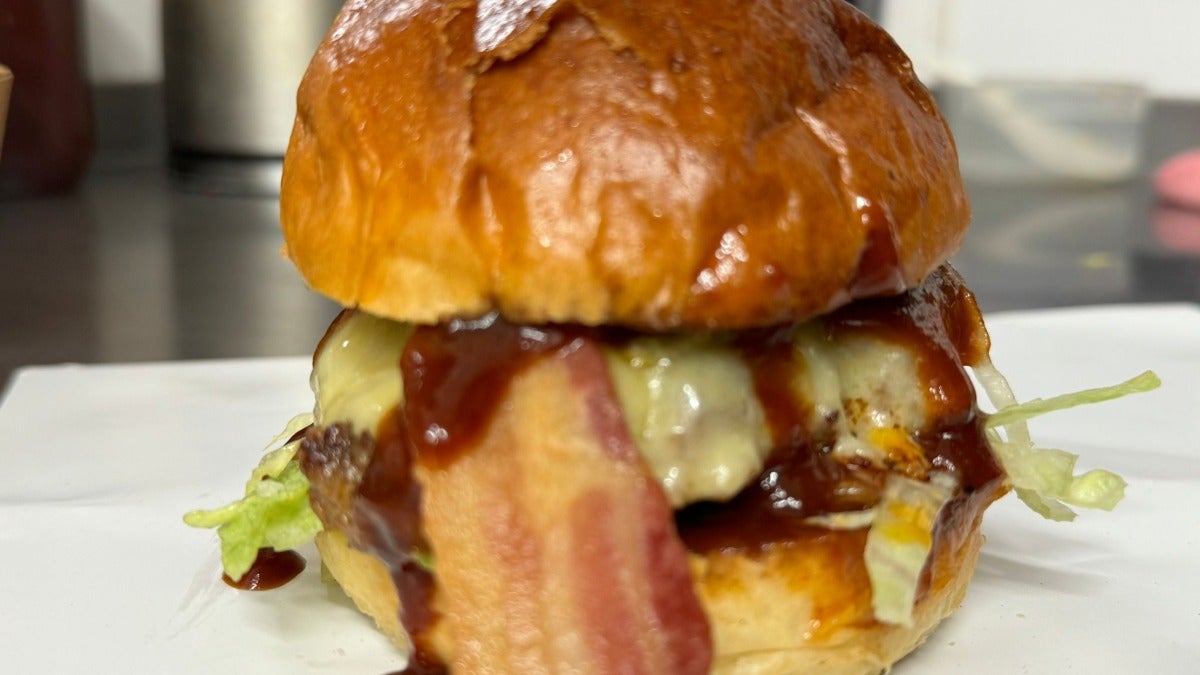 Smokey Streaky Bacon Burger