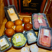 8 X BBQ BOX