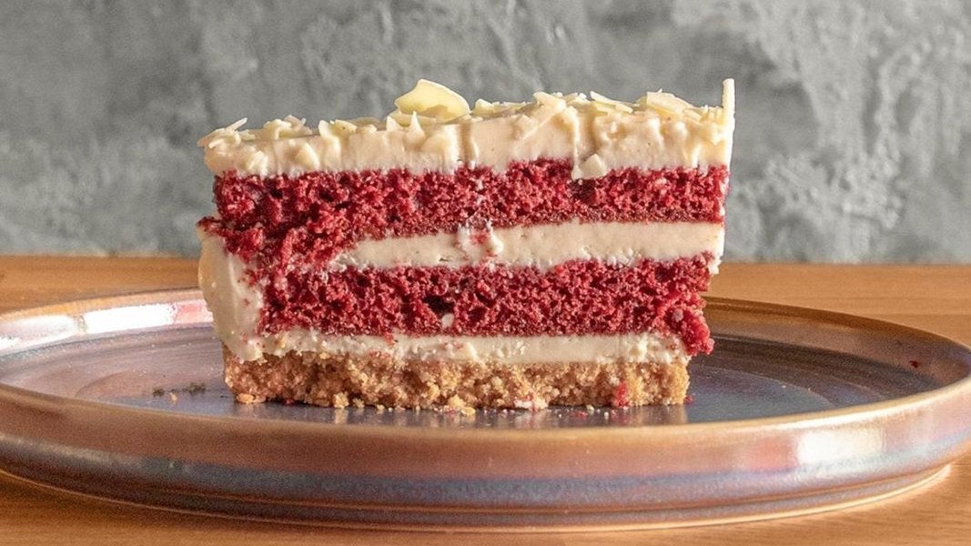 Red Velvet Cheesecake