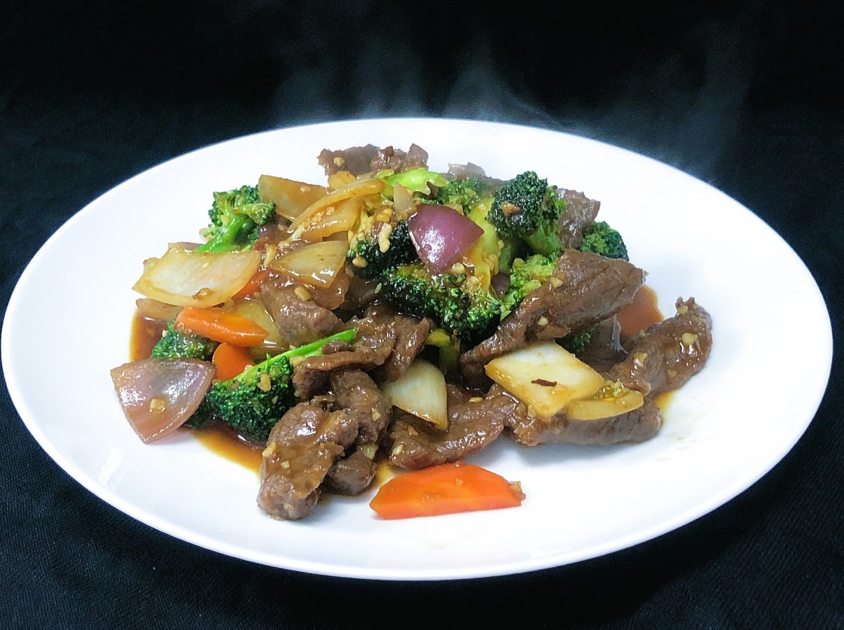 97. Beef in XO Sauce with Broccoli��