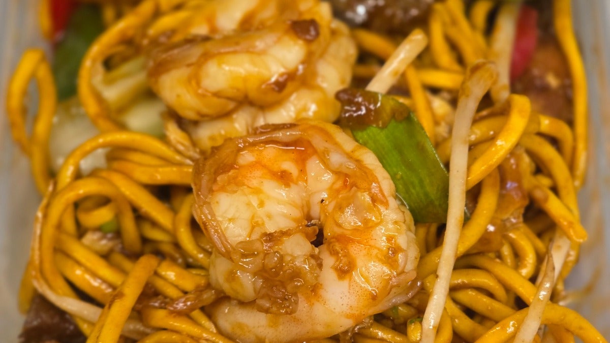 Tiger Prawn Chow Mein