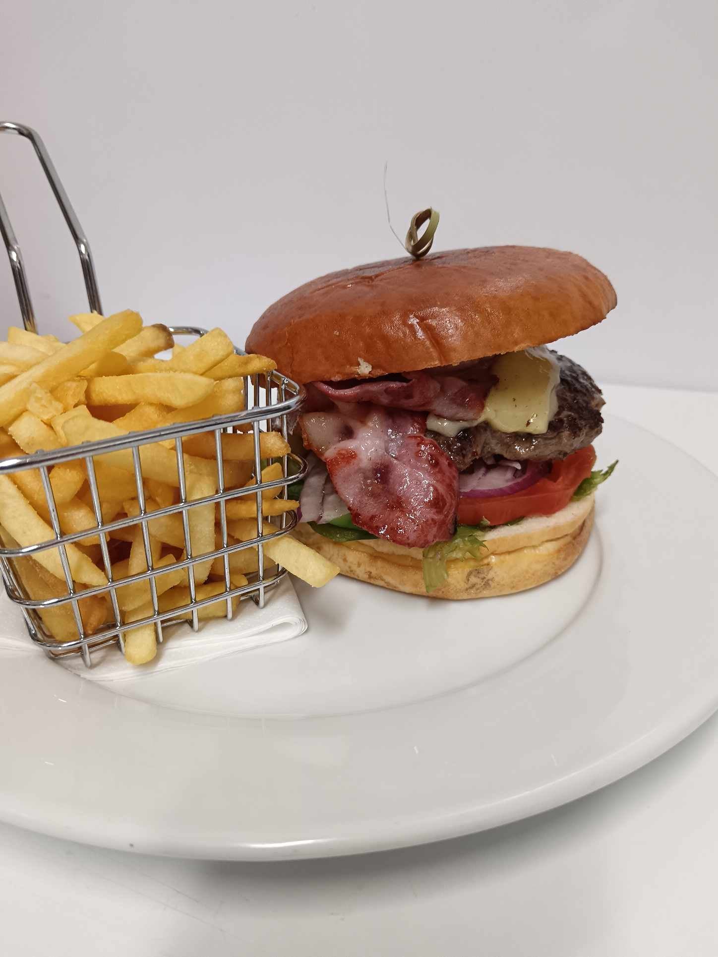 Bacon Cheeseburger