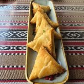 Musakhan Samosa 4 Pieces